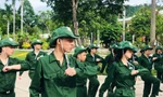 Chiến sĩ nhí hào hứng trải nghiệm trong quân ngũ