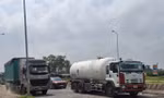 Cận cảnh 'quốc lộ đau khổ' nối Đồng Nai và Bà Rịa - Vũng Tàu