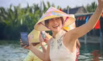 Công chúa giải trí Thái Lan đến Hội An