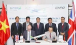 Thủ tướng chứng kiến lễ ký kết, trao 26 thỏa thuận hợp tác Việt-Anh