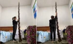 Măng tre đâm thủng sàn nhà, mọc cao 3 m 