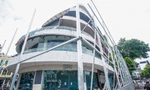 Hà Nội dựng rào chắn chuẩn bị phá dỡ tòa nhà Hàm cá mập