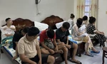 Bắt quả tang nhóm nam nữ 'bay lắc' tập thể trong khách sạn 