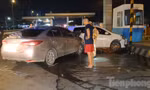 Bị phát hiện chở hàng nghìn bao thuốc lá lậu sau khi xe gặp tai nạn trên cao tốc