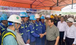 Thủ tướng Phạm Minh Chính kiểm tra dự án cầu Mỹ Thuận 2