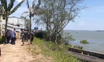 Kinh hãi phát hiện thi thể phân hủy trôi trên sông ở Cà Mau