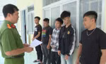 Tiệm bánh của người phụ nữ bị ném dầu nhớt trộn mắm tôm vì chồng cũ vay nợ