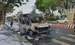 Ô tô 16 chỗ bất ngờ bốc cháy ngùn ngụt khi đang lưu thông