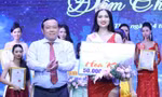 Nguyễn Thị Thu Ngân đăng quang Hoa khôi