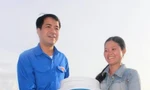 Bí thư Trung ương Đoàn tặng bình lọc nước