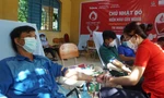 Người dân tham gia hiến máu