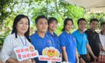 Quyền Bí thư Tỉnh ủy Bến Tre động viên tình nguyện viên Tiếp sức mùa thi