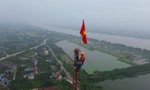 Treo mình giữa không gian thi công cột điện cao 145m kéo đường dây 500kV mạch 3 vượt sông Hồng