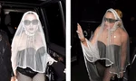 Diện bodysuit da đen và mạng che mặt, dân mạng cầu xin Madonna sống đúng tuổi