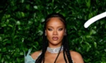 Rihanna trở thành tỷ phú USD