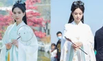 Lý Nhược Đồng diện cổ trang, dân mạng lại nhớ Tiểu Long Nữ hơn 25 năm trước