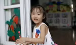 Bé Hải An, 6 tuổi, bị ung thư và đã đồng ý hiến tặng giác mạc của mình trước khi qua đời. 