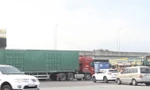 Nhiều tài xế bức xúc vì bị chặn lối lên cao tốc Long Thành - TPHCM