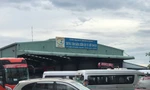 Tình trạng quá tải tại các trung tâm đăng kiểm đang diễn ra nghiêm trọng ở TP HCM và Hà Nội