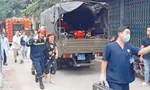 Clip: Khẩn trương cứu người mắc kẹt vụ nhà 4 tầng bị sập ở TPHCM