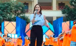 Khánh Vy khuấy động không khí náo nhiệt trận chung kết Olympia ở điểm cầu Nghệ An