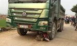 Va chạm với xe tải, 3 mẹ con tử vong trên đường đến trường