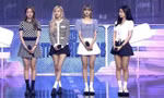 Rosé tạo dáng khác các thành viên BLACKPINK trong sự kiện nhưng lại được khen thông minh