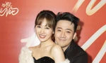 Sau nghi vấn rạn nứt, Trần Thành hôn Hari Won cực ngọt trên thảm đỏ ra mắt phim mới