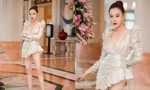 Phương Oanh (Hương Vị Tình Thân) từng suýt gặp sự cố khi diện một chiếc váy quá hiểm hóc