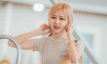 Rosé đáng yêu đến mức nào trong show "Sea Of Hope" mà được dàn host cưng chiều hết mức?