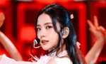 Jisoo BLACKPINK băn khoăn nên để kiểu tóc nào khi sắp sang Việt Nam biểu diễn