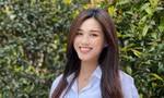 Hình ảnh Hoa hậu Đỗ Thị Hà trên giảng đường ĐH: Chẳng cần váy áo lộng lẫy vẫn đẹp 'mê hồn'