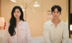 Queen Of Tears: Kim Soo Hyun, Kim Ji Won quá ngọt ngào trong cảnh quay bị cắt