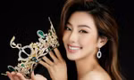 Miss Grand 2021 Thùy Tiên ứng biến hài hước khi bị "bóc phốt" trang phục trên livestream