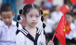 Học sinh trường Tiểu học Võ Thị Sáu, phường Hoàng Văn Thụ, thành phố Bắc Giang dự khai giảng mới. Ảnh: Nguyễn Thắng