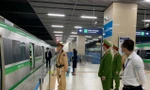 Lực lượng chức năng tại nhà ga tuyến đường sắt Cát Linh - Hà Đông.