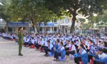 Cảnh báo hiện tượng ‘tín dụng đen’ bủa vây trường học