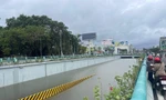 Đà Nẵng: Nữ sinh 16 tuổi bị nước cuốn, nhiều tuyến đường vẫn còn ngập nặng