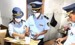 Đột kích kho hàng ở Bình Dương, phát hiện số lượng lớn thuốc Tây, bao cao su giả