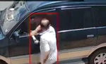 Tạm giam người đàn ông đập vỡ kính ô tô và nói 'mày biết tao là ai không?'