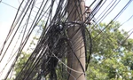 Bình Dương xóa ‘ma trận, mạng nhện’ cáp quang đu đeo các trụ điện