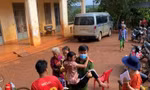 Đoàn thanh niên Công an đến tận nhà cấp CCCD cho bà con dân tộc thiểu số