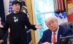 Khó lường giá cổ phiếu sau ồn ào giữa ông Trump và Elon Musk