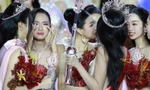 24 người đẹp ôm chầm Hoa hậu Hà Trúc Linh 