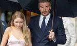 Con gái 14 tuổi của Beckham diện mốt hai dây