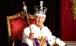 Bức ảnh lịch sử của Vua Charles sau khi lên ngôi