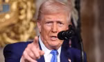 Ông Trump sắp áp thuế điện thoại thông minh, máy tính, chất bán dẫn