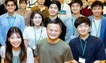 Hình ảnh tỷ phú Jack Ma lần đầu dạy học ở Nhật 