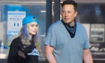 Bạn gái cũ thuê 4 người kiện Elon Musk