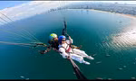 Lơ lửng trên không trung ngắm núi rừng, biển xanh Đà Nẵng